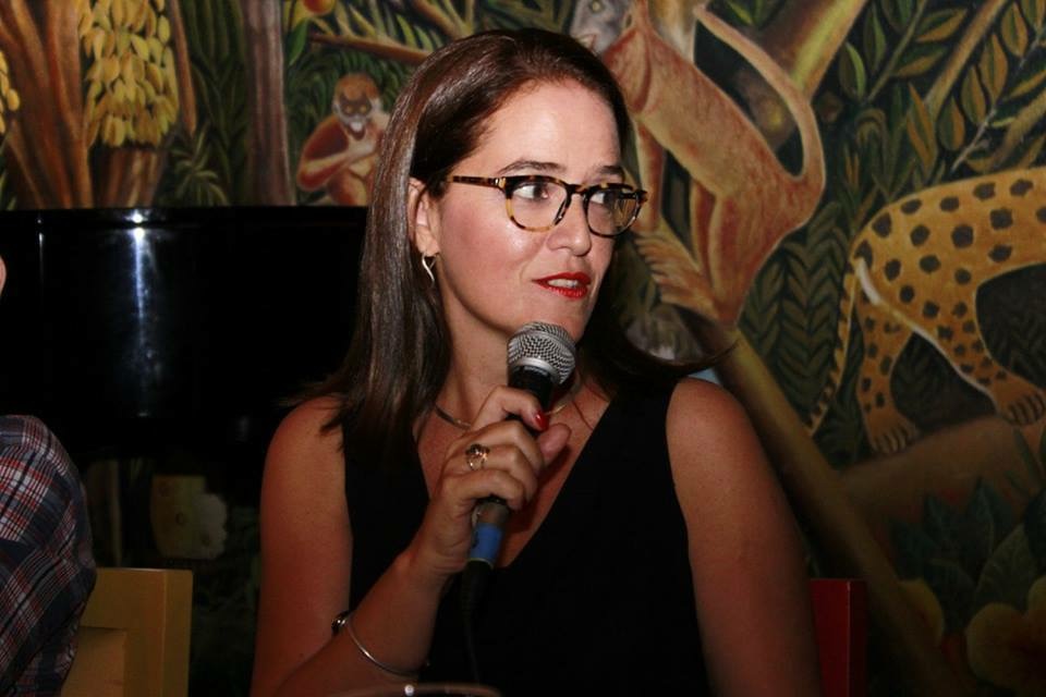 Presentación de La oscuridad de lo que brilla The Darkness... La Cueva, Bquilla, 2015.jpeg